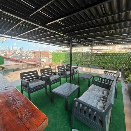 Amuer 5 * Provincia di Istanbul